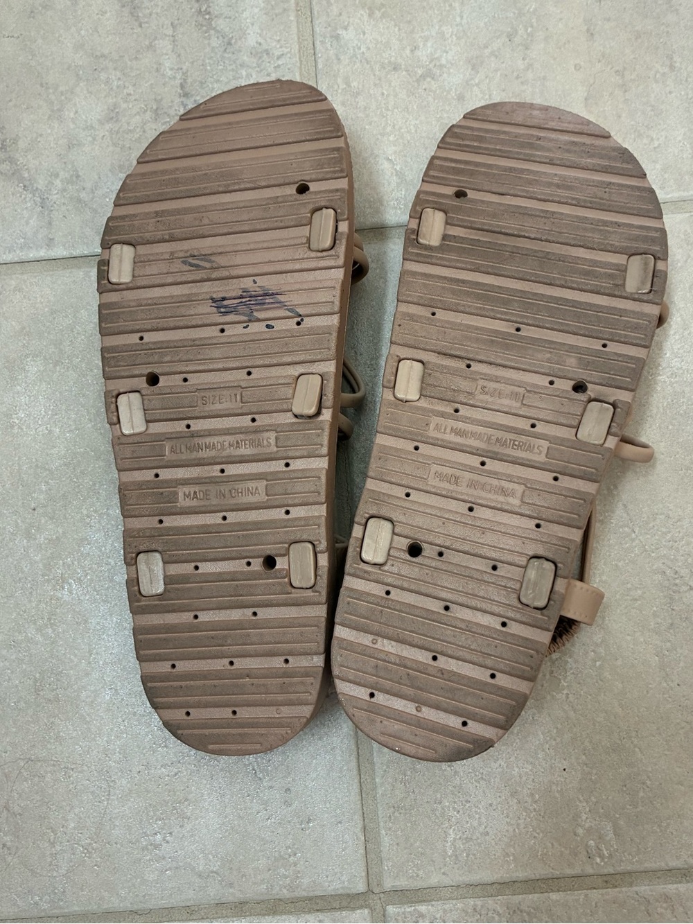 Women’s Tan Strappy Flat Sandals with Elastic Back - Picture 6 of 9